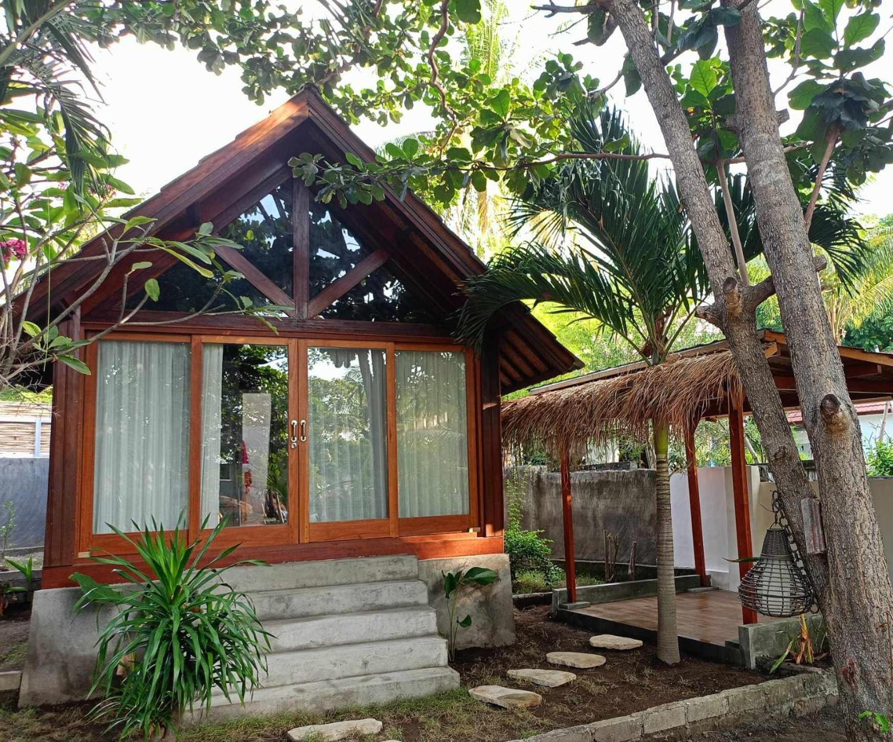 Bintang Tiga Bungalows Гили-Эйр Экстерьер фото